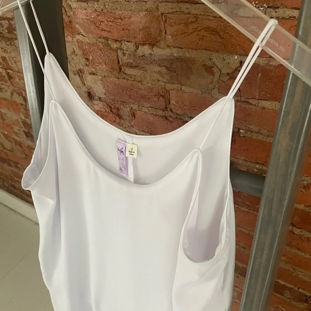 White shift dress - Picture 3 of 5